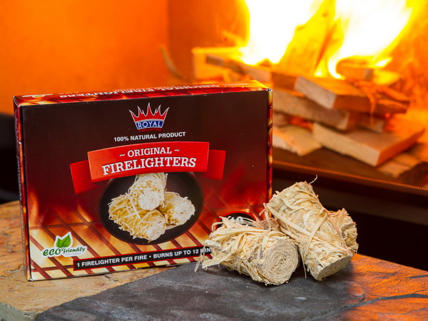 Royal Firelighters light fires reliably
